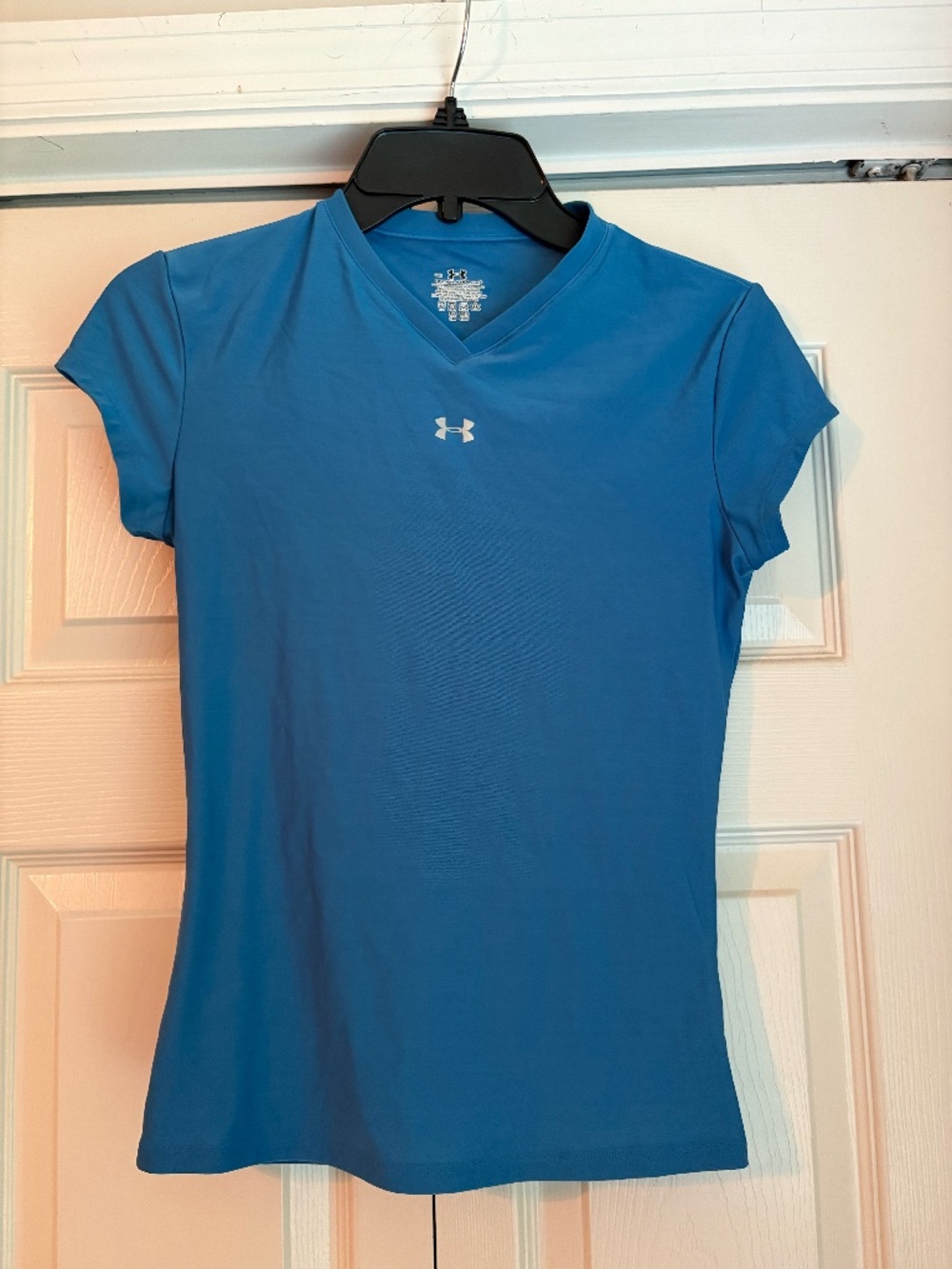 Under Armour HeatGear Women's V-Neck Short Sleeve Top